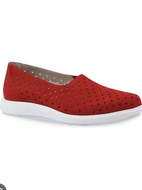 Munro Ridley Perforated Sneaker – Red – 11W - 11 Wide – VGUC